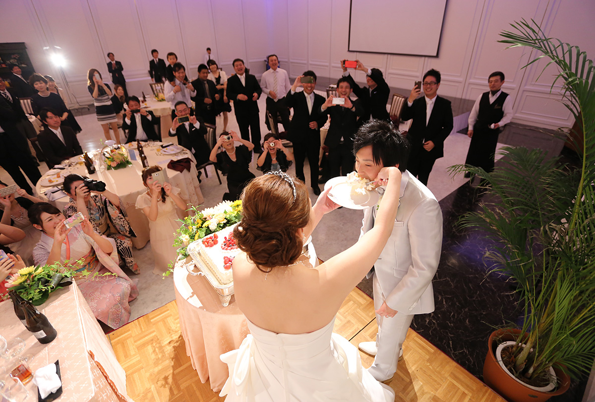 アットホームウェディング